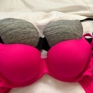 BOTH FOR 12$!!! Pink bras